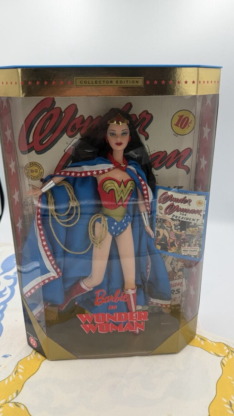BARBIE DOLL AS WONDER WOMAN DC COMICS COLLECTOR EDITION 1999 MATTEL 24638 NRFB